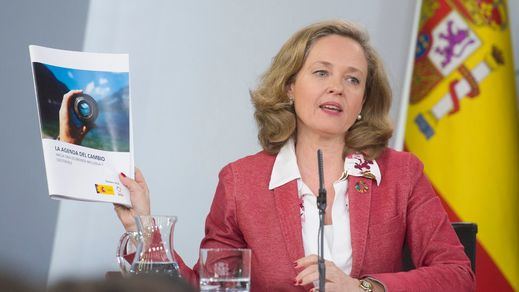 La ministra de Economía y Empleo, Nadia Calviño, presenta la Agenda del Cambio