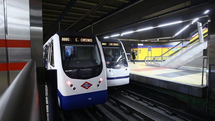 Los madrileños podrán entrar al Metro con su móvil y recargarán los billetes 'online'