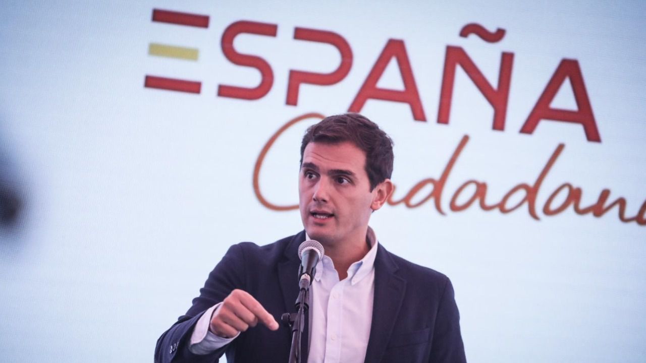 Ciudadanos pasa de prometer regeneración y acabar con los 'cupos' a la sospecha de 'pucherazos' y a pactar con UPN