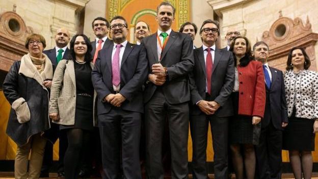 Vox desmiente a 'El País': no cobrará 3 millones de euros de las arcas andaluzas