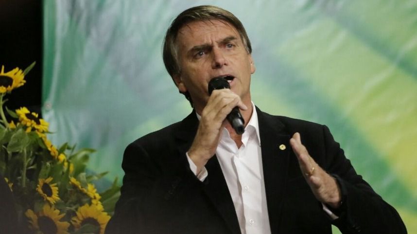 Bolsonaro ordena que Brasil celebre oficialmente el 55° aniversario del golpe y la posterior dictadura militar