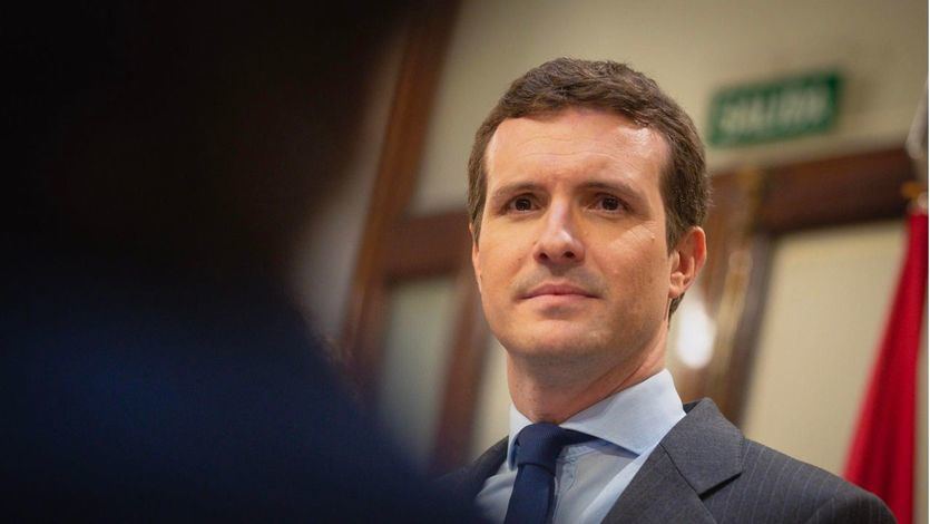 Casado promete no prohibir el diésel si llega a La Moncloa