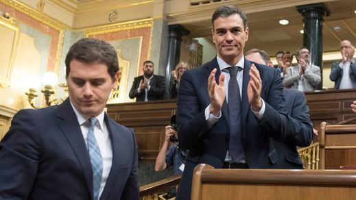 Las presiones a PSOE y Ciudadanos para una alianza secreta tras las elecciones: salen las cuentas
