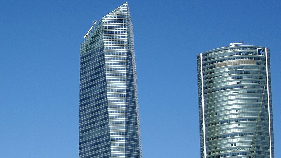 Falsa amenaza de bomba en Torrespacio, uno de los rascacielos de Madrid