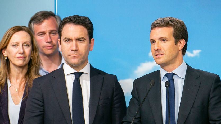 El PP de Casado, lejos de la autocrítica, insiste en culpar a Vox y Cs de su debacle electoral