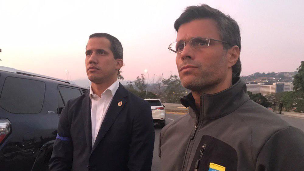 Alta tensión en Venezuela: Guaidó llama al golpe y Maduro asegura contar con la lealtad de los militares