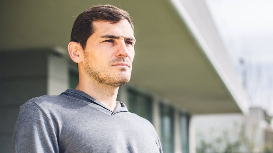 Casillas recibe el alta hospitalaria: "No sé lo que será el futuro, lo importante es estar aquí"