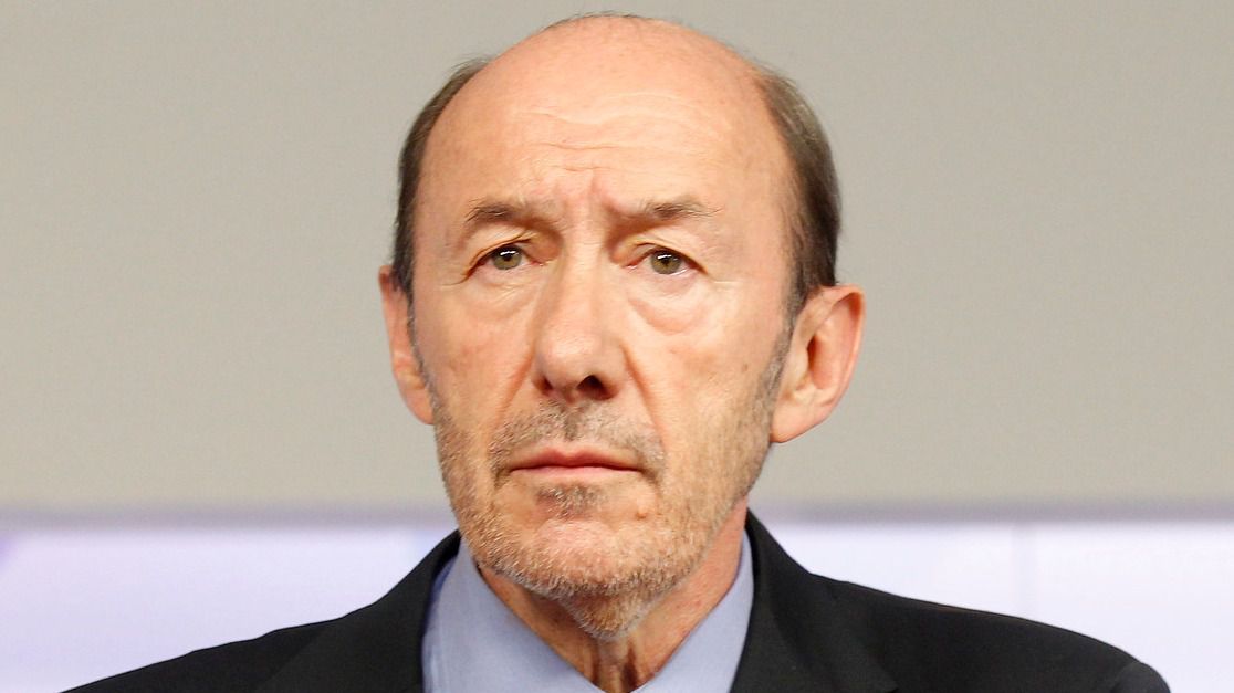 Rubalcaba, ingresado y grave tras sufrir un ictus