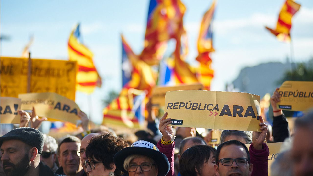 El CIS catalán prueba una teoría de la izquierda: sin el PP en el Gobierno, cae el independentismo
