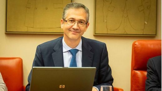 El Banco de España obvia los datos de Empleo y vuelve a criticar la subida del Salario Mínimo