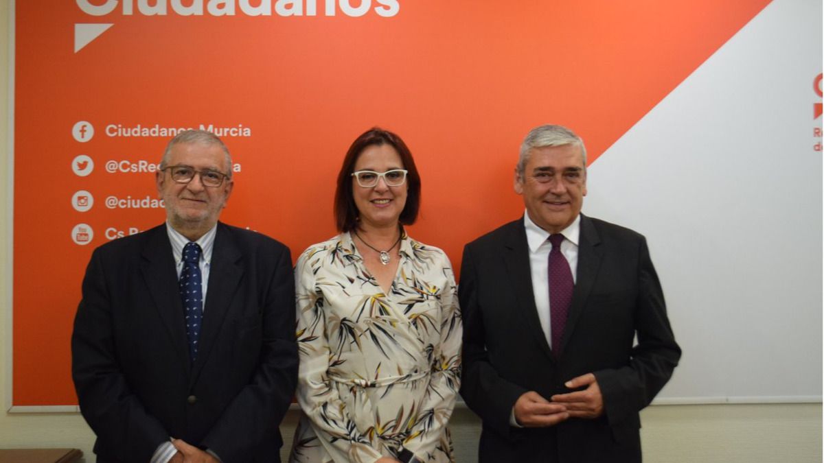 PP, Cs y Vox también pactan en Murcia para controlar la Mesa de la Asamblea