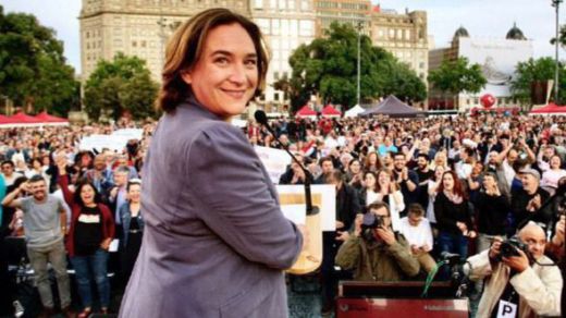 Colau logra el aval de sus bases para conservar la Alcaldía junto al PSC y con los votos de Valls