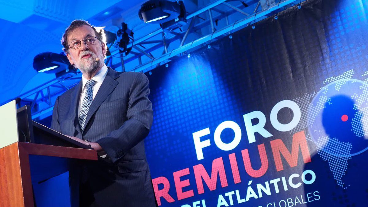 Rajoy reclama un pacto de Gobierno entre PSOE y Cs