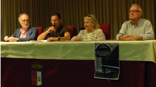 Un momento de la presentación con, de izquierda a derecha Augusto Huéscar, José Ángel Martínez, Carmen Quintanilla y Luis Celada