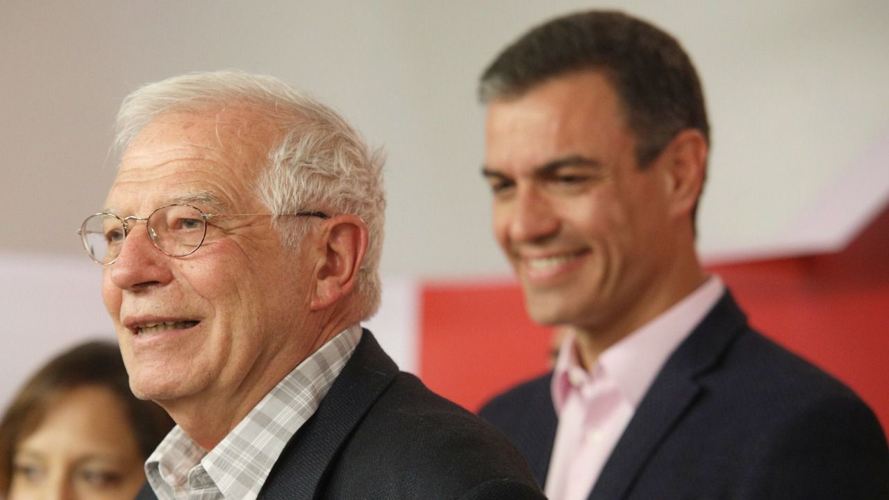 La extraña jugada de Borrell: ahora renunciará a Europa para seguir como ministro de Sánchez