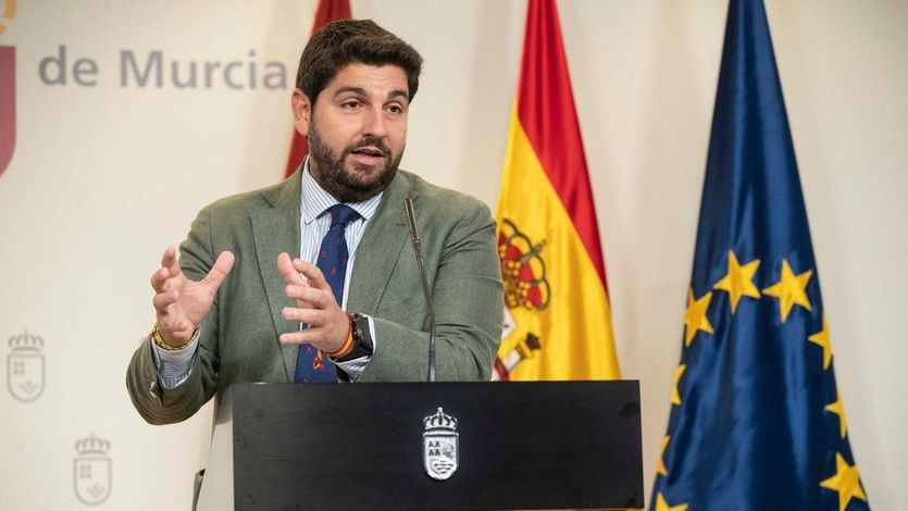 Vox cumple su amenaza y tumba la investidura de López Miras en Murcia