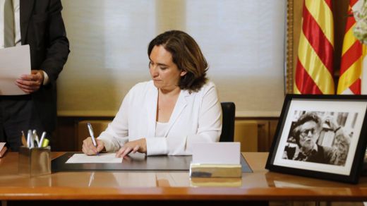 Colau replica a Sánchez que el procés no ha sido impedimento para pactar una coalición con el PSC
