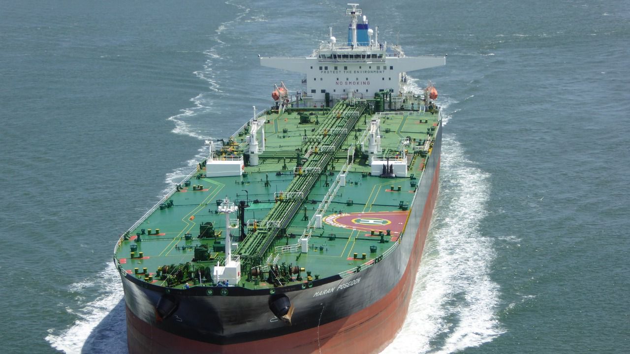 Irán captura un petrolero británico pero asegura que por chocar con un pesquero