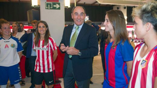 Iberdrola refuerza su compromiso con el fútbol femenino para las 6 próximas temporadas