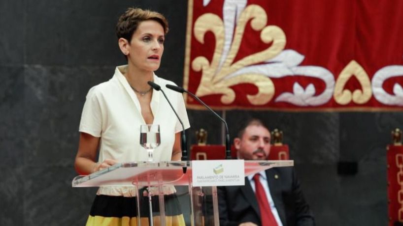 Chivite apela al diálogo tras ser investida presidenta de Navarra gracias al consenso de cuatro partidos