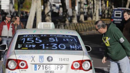 Cambio de rumbo: Madrid apuesta ahora por "flexibilizar" el taxi y no limitar las VTC