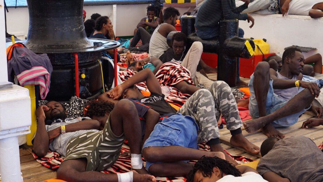 La Fiscalía italiana ordena el desembarco inmediato de los migrantes del 'Open Arms'