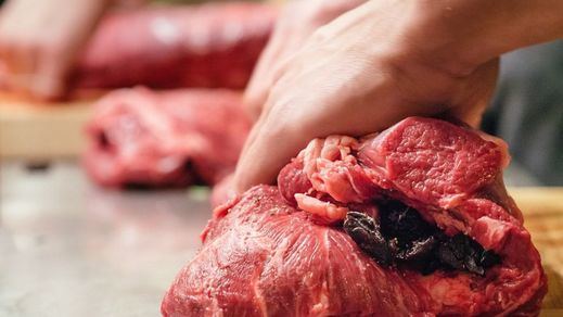 El foco de infeccion de listeria pudo comenzar en los mechadores de la fábrica de carne