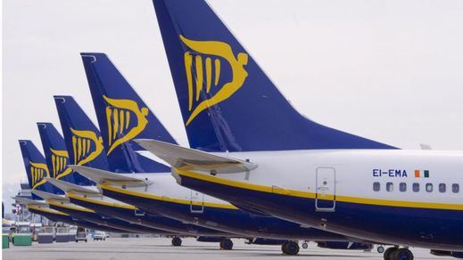 Ryanair planea el despido de 512 empleados tras anunciar el cierre de cuatro bases