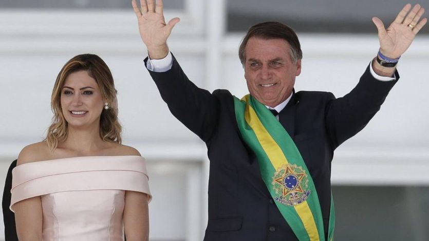 Jair Bolsonaro y su esposa Michelle