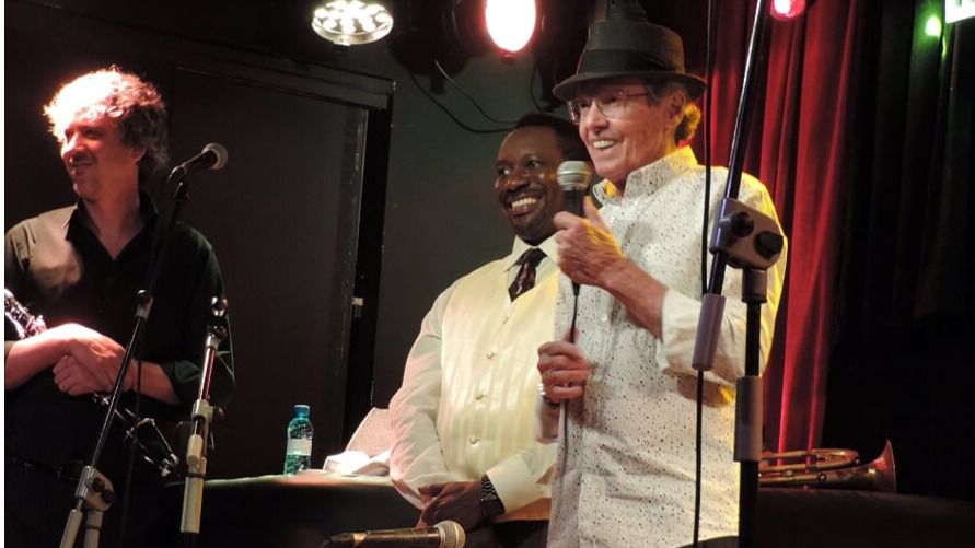 El mítico Bogui Jazz del legendario Dick Angstadt dijo adiós para siempre en una brillante noche cargada de emotividad