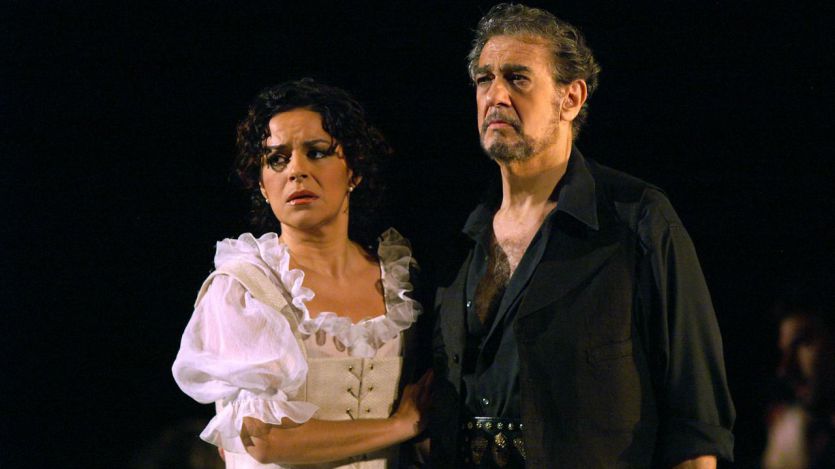 Plácido Domingo, acorralado en EEUU: deja también la Ópera de Los Ángeles