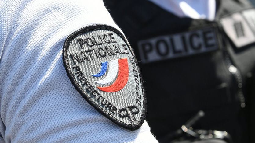 4 policías muertos en el ataque con cuchillo en una comisaría de París