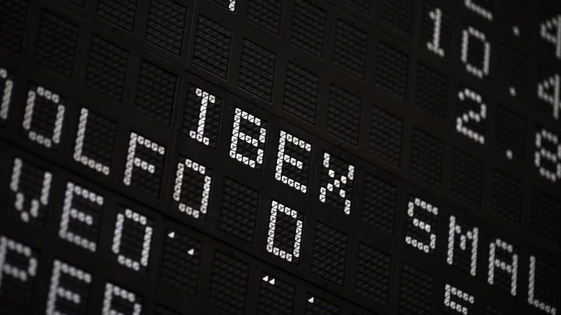 El Ibex 35 (-0,29%) recula tras la euforia del viernes