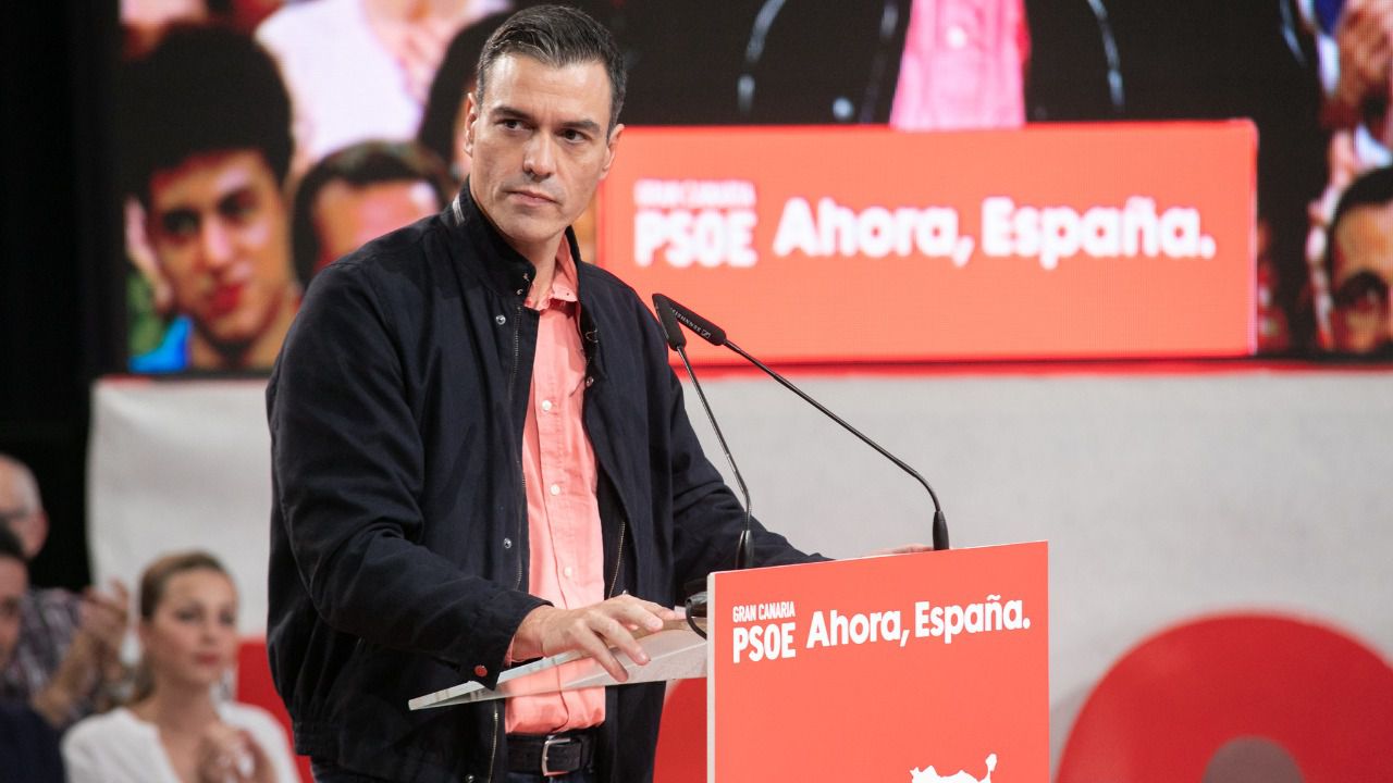 Sánchez se escora aún más hacia el centro: "Nos tenemos que unir los moderados"