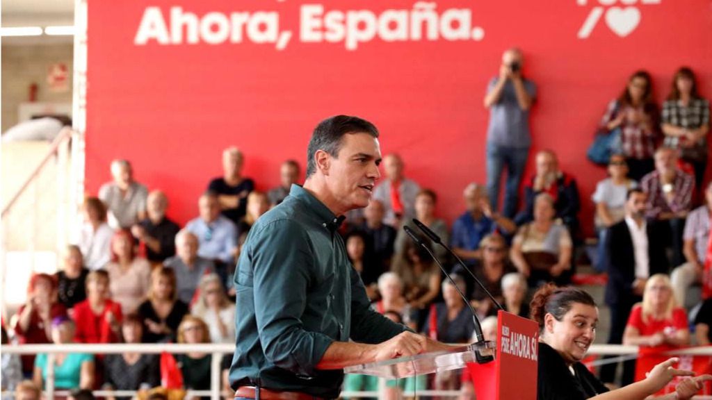El PSOE ya teme las encuestas y cambia de estrategia apelando al voto útil