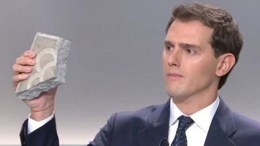 El adoquín de Rivera se vende en Amazon por menos de 20 euros