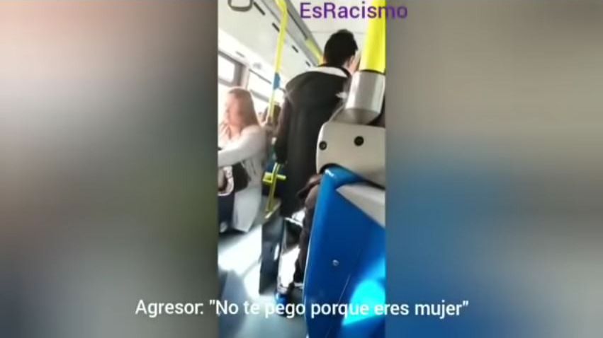 Agresión racista en un autobús de Madrid: "No te pego porque eres mujer; vete a tu puto país"