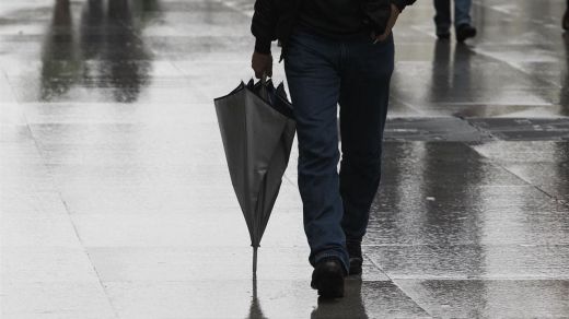 ¿Qué tiempo va a hacer el domingo 10-N en la jornada electoral?: lloverá hasta en Canarias y peligra la participación