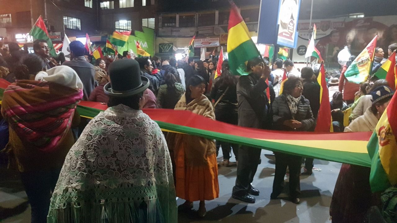 El balance de la crisis política y social en Bolivia: al menos 23 muertos y más de 700 heridos