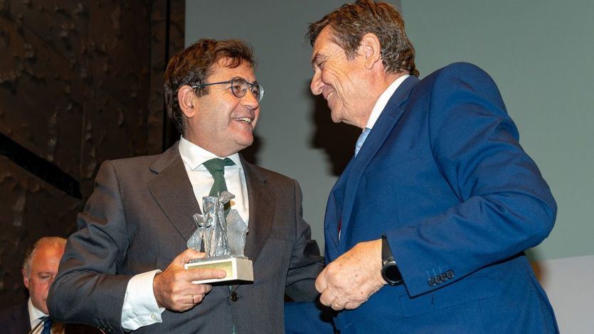 Carlos Cabanas recoge el premio Espiga de Oro de FESBAL