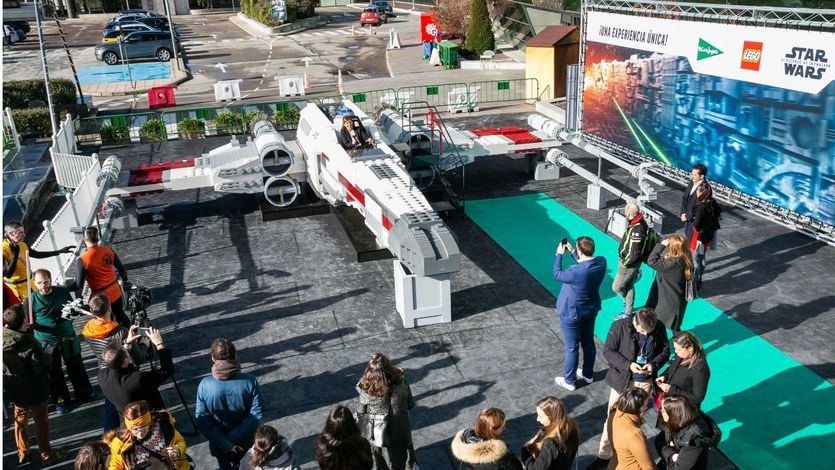 Llega a España la nave X-Wing de 'Star Wars' de la mano de El Corte Inglés, LEGO y Disney