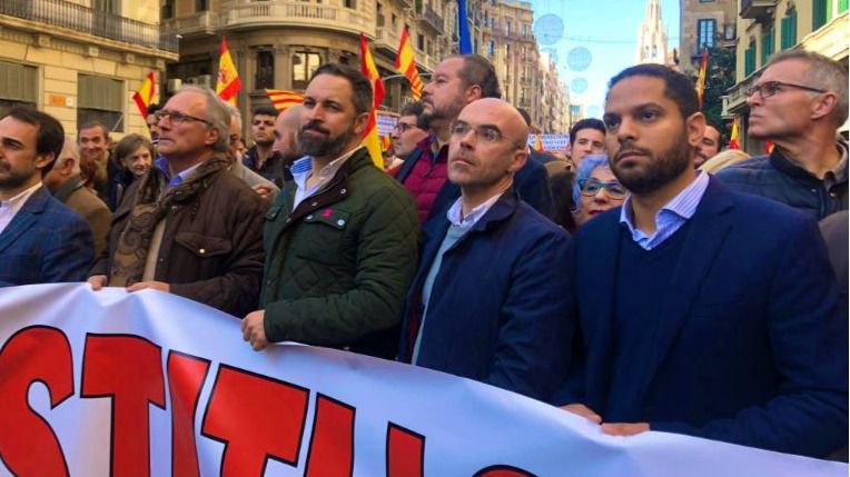 Manifestación en Barcelona: Cs se separa de PP y Vox por una pancarta contra la ley de violencia de género