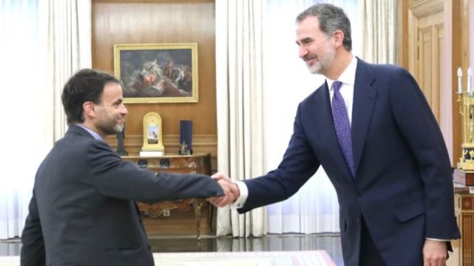 Jaume Asens y Rey Felipe VI