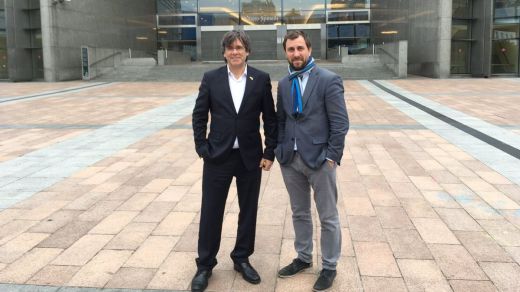 Puigdemont y Comin consiguen sus acreditaciones en el Europarlamento y cantan 'victoria'