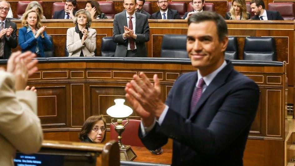 Sánchez promete diálogo a Cataluña, respetar la Constitución y derogar la reforma laboral