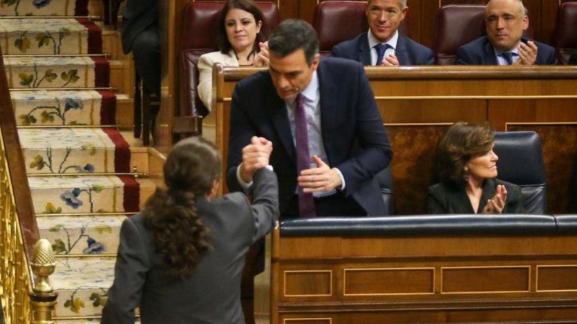 Pablo Iglesias escenifica su reconciliación total con Sánchez: 'Es un honor caminar junto a vosotros, adelante, presidente'