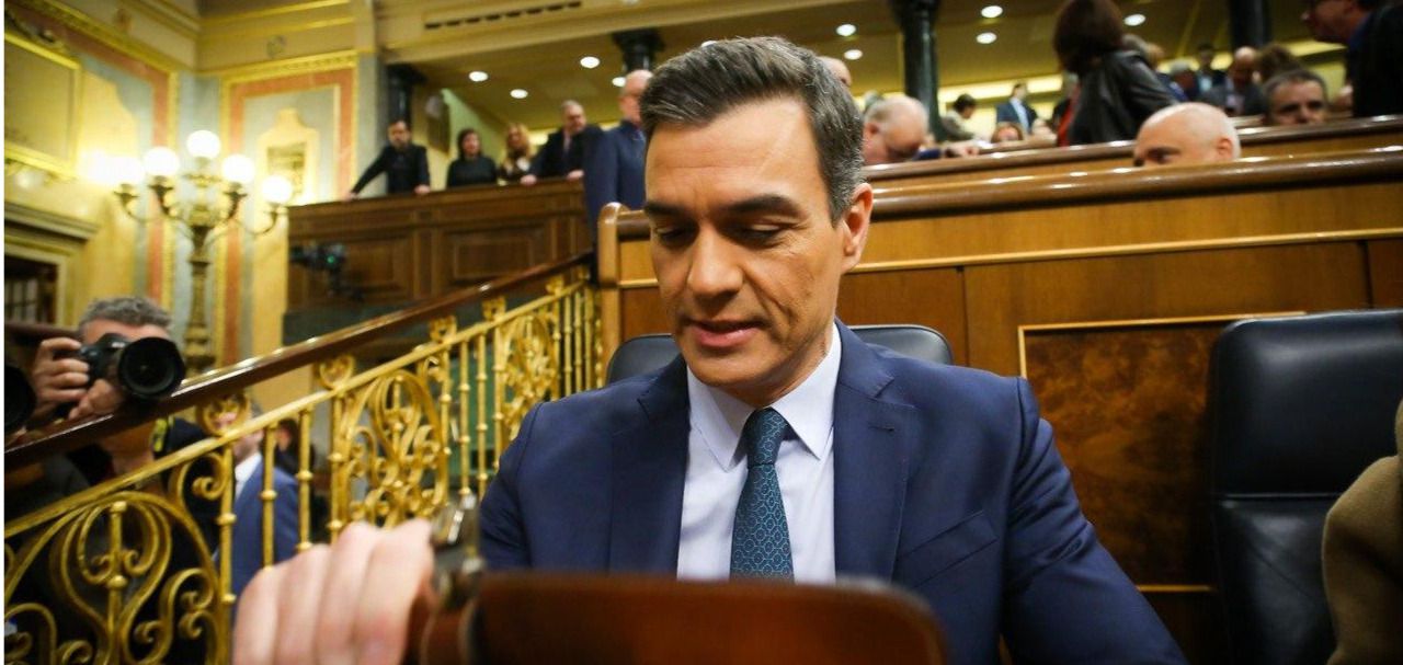 Sánchez pierde la primera votación y su investidura tendrá que esperar hasta el martes