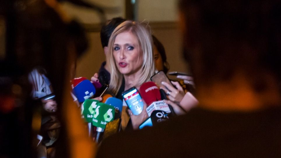 Cristina Cifuentes suena como concursante del reality 'Supervivientes'