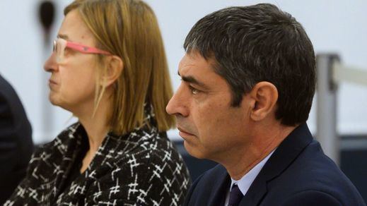 Trapero se desvincula de Puigdemont y justifica la labor de los Mossos en la Consejería de Economía