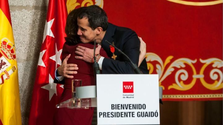 La derecha abraza a Guaidó y abronca a Sánchez por no recibirlo